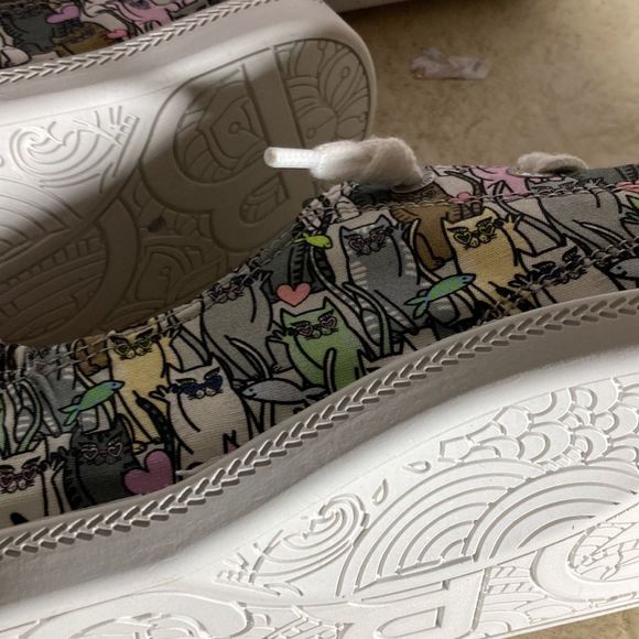 - NWT Bobs by Skechers beach bingo collection style Kitten bitten ladies… - Picture 9 of 10